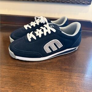 Etnies Lo-Cut II LS Dark Blue and Light Gray Sneakers
